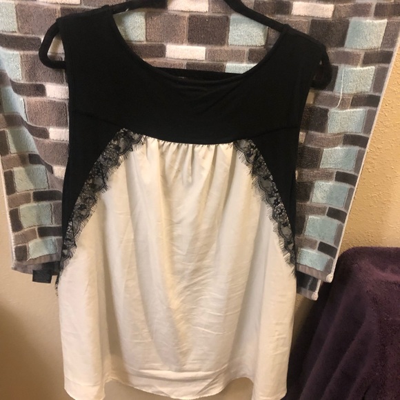 2X Roz & Ali Top - Picture 4 of 6